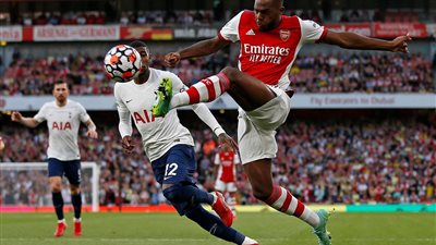 أرسنال في صدارة الدوري الإنجليزي.. فاز على توتنهام بثلاثية