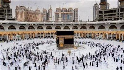 انطلاق موسم العمرة الجديد ووصول بشائر المعتمرين المصريين