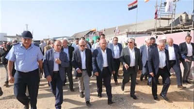 وزير النقل وجمال يتفقدان ميناء غرب بورسعيد ومحطة حاويات بورسعيد