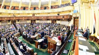 مجلس النواب يوافق على إعفاء سيارات المصريين بالخارج من الضرائب 