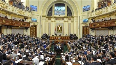 النواب يوافق نهائيا على قانون إعفاء سيارات المصريين بالخارج من الجمارك