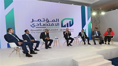 وزير الإسكان: التوسع فى إنشاء المجتمعات العمرانية الجديدة هو بالأساس خطة اقتصادية