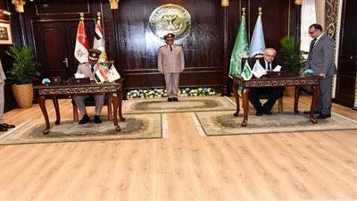 توقيع بروتوكول تعاون بين كلية الدفاع الجوى وكلية الهندسة جامعة القاهرة       
