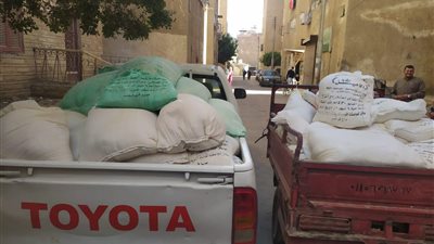 تموين سنورس ضبط 2 طن دقيق بلدي محظور بيعه 