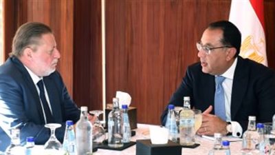  رئيس الوزراء يلتقى محافظ البنك المركزى على هامش فعاليات قمة COP27 