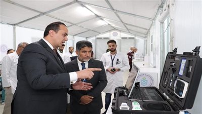 بالصور.. وفد من منظمة الصحة العالمية يتفقد المستشفى الميداني بشرم الشيخ