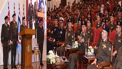 وزير الدفاع والإنتاج الحربي يشهد مناقشة البحث الرئيسي لإدارة الشئون المعنوية للقوات المسلحة