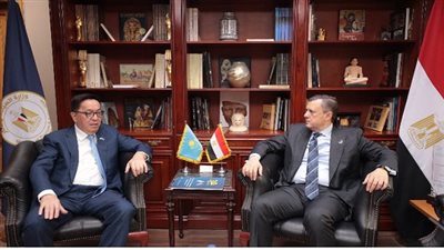  وزير السياحة والآثار يلتقي سفير كازاخستان بالقاهرة لبحث تعزيز التعاون المشترك 