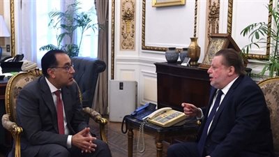  رئيس الوزراء يلتقى محافظ البنك المركزى لمتابعة عدد من الملفات 