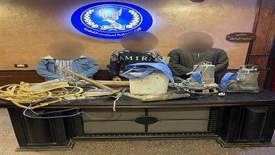  داخل أحد العقارات.. ضبط 3 أشخاص بتهمة القيام بالتنقيب عن الآثار