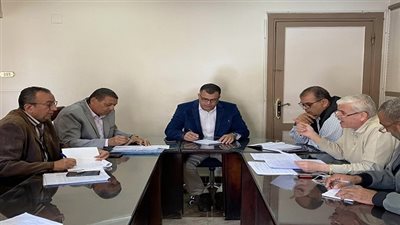 تعليم السويس تناقش مواعيد إمتحانات الفصل الدراسي الأول