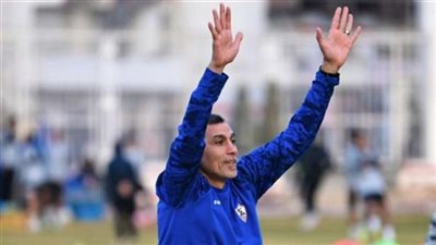  أسامة نبيه يظهر فى مران الزمالك ويشارك فيريرا بجلسة مع اللاعبين 