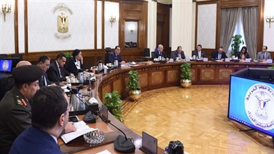  اللجنة العليا لمنح موافقات 