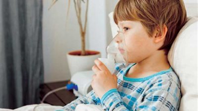 الفيروس المخلوي.. تحذير صادم للأمهات وأطفال المدارس