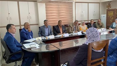 تعليم السويس تجري مقابلات للمتقدمين لشغل وظائف قيادية 