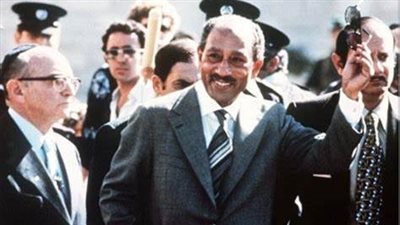 عاجل.. وفاة السيدة عائشة السادات شقيقة الرئيس الراحل أنور السادات