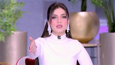 ياسمين عز .. 