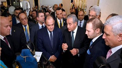  وزيرا التموين والصناعة يفتتحان المعرض الدولي للذهب 