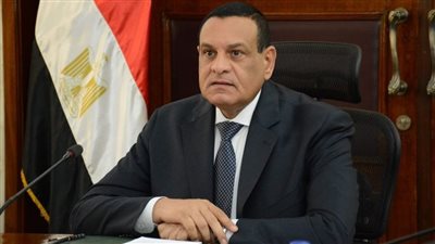 وزير التنمية المحلية يتلقى تقريرا عن جهود 15 محافظة لتمكين ذوى القدرات الخاصة