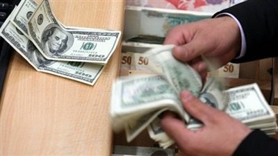 بشائر للمصريين.. انخفاض أسعار الذهب واستقرار الدولار