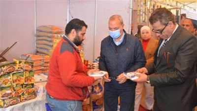 الهجان: ضبط 18 طن أرز في 3 مخازن بحي شرق شبرا الخيمة 