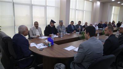 حزمة من التعليمات لمحافظ السويس بمناسبة الإحتفالات بعيد الميلاد المجيد 