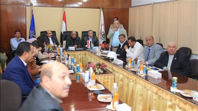 وزير قطاع الأعمال العام ومحافظ أسوان في جولة تفقدية بشركة كيما للأسمدة