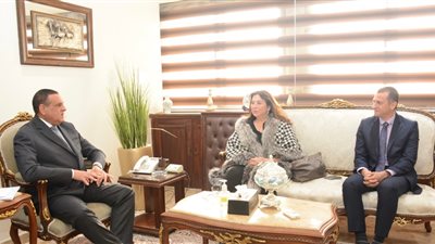 آمنة يبحث مع وفد برنامج الأمم المتحدة للمستوطنات البشرية ملفات التعاون المشترك