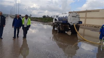 محافظ الإسكندرية: استمرار تواجد رؤساء الأحياء والأجهزة المعنية في الشوارع 