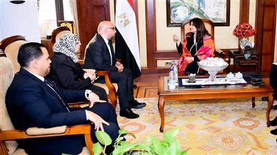 وزيرة الهجرة تستقبل أحد اكبر المستثمرين المصريين بالسويد