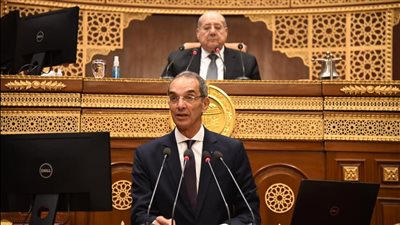 وزير الاتصالات: 50  مليار جنيه استثمارات فى مشروعات التحول الرقمى