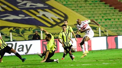 فيريرا وشيكابالا يعترضان على حكم لقاء المقاولون العرب