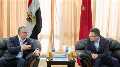 رئيس المنطقة الاقتصادية لقناة السويس يتفقد بعض المشروعات التابعة لشركة تيدا-مصر