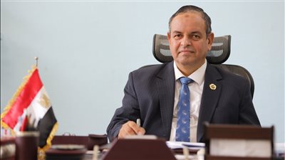 رئيس الجمارك: اتخاذ إجراءات رادعة ضد أى مستورد يتلاعب في قيمة فواتير الواردات 