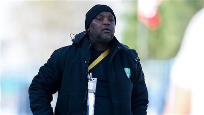 الأهلي المصري بطل بدون مدرب .. جماهير أهلي جدة يطالبون برحيل موسيماني