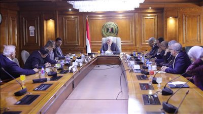 وزير التعليم العالي يستقبل وفد رابطة العلماء المصريين في أمريكا الشمالية وكندا