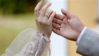 دراسة مثيرة: الزواج يزيد من خطر السمنة لدى الرجال