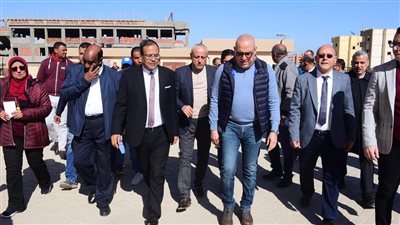 وزير الإسكان يزور جامعة سوهاج ويثمن حجم الانشاءات