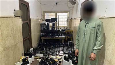 الداخلية: ضبط قائم بإدارة منظومة إتصالات لخدمات الإنترنت بدون ترخيص 