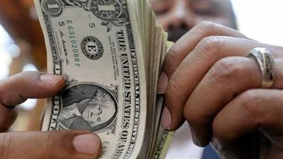 أسعار الذهب والدولار.. مفاجآت غير متوقعة للمصريين