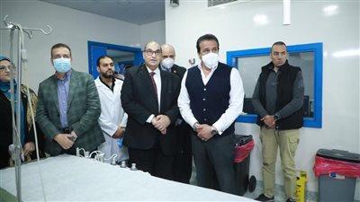 وزير الصحة يتفقد مستشفى الطوارئ داخل شبين الكوم التعليمي 