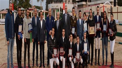 القوات المسلحة تنظم بطولة الجمهورية لقفز الموانع بنادى فروسية القوات المسلحة 