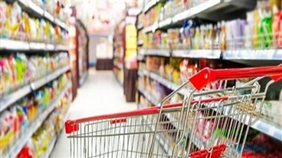 بالفيديو.. رئيس شعبة المواد الغذائية يعلن تراجع أسعار بعض السلع في الأسواق