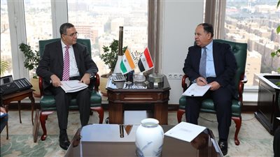 وزير المالية يلتقي السفير الهندي بالقاهرة