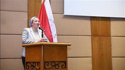 وزيرة البيئة تكرم فريق عمل مؤتمر المناخ COP27 تقديرا لدورهم الفاعل في إنجاح المؤتمر 