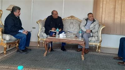 وزير قطاع الأعمال العام يبدأ زيارة إلى شركة جنوب الوادي ويلتقي محافظ أسوان 