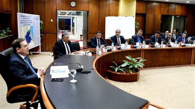 وزير البترول يترأس ورشة عمل للتنسيق بين قطاعي التعدين والصناعة