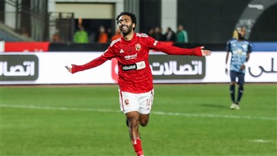 أفضل جناح عربي .. حسين الشحات يتصدر استفتاء فيفا على الدوسري والحسوني