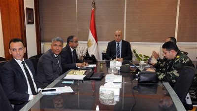 وزير الإسكان يتابع موقف منظومة الصرف الصحى ومشروعات الخطة الاستراتيجية لفصل وتجميع مياه الأمطار