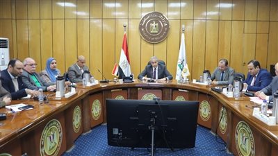 وزير القوى العاملة يلتقي مديري المديريات بالمحافظات